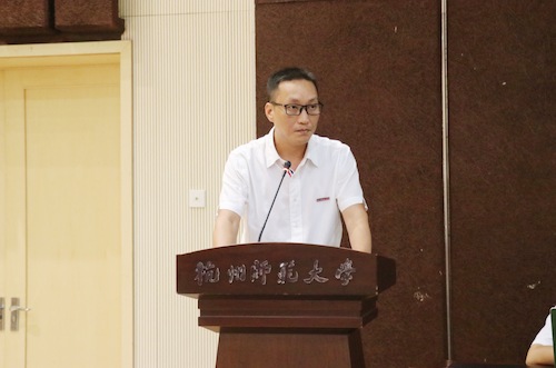 69VJ
党总支书记方小春老师对新生寄语